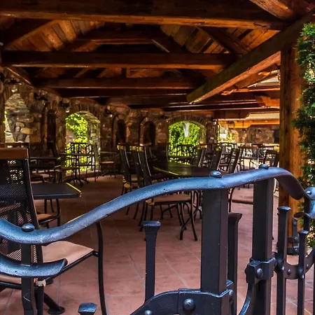 Katerain Hotel, Restaurace, Wellness 3*