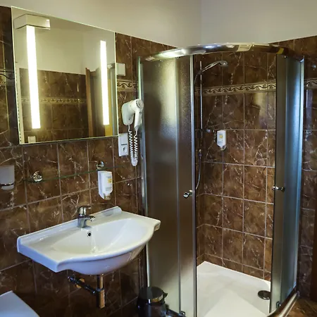 Katerain Hotel, Restaurace, Wellness 3*