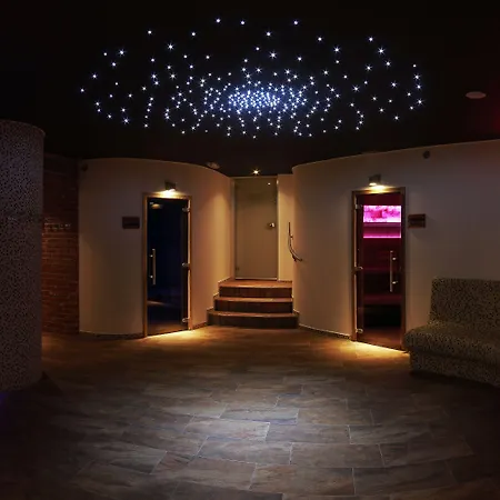 Katerain Hotel, Restaurace, Wellness فندق أوبافا