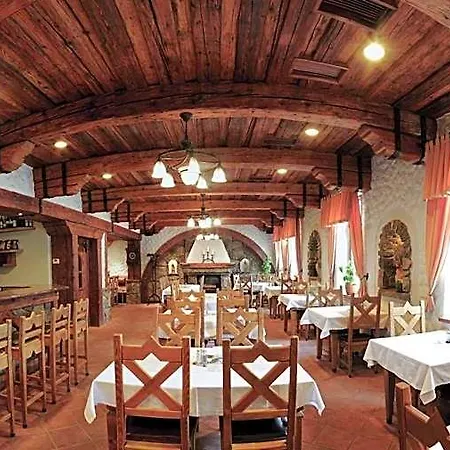 Katerain Hotel, Restaurace, Wellness 3*