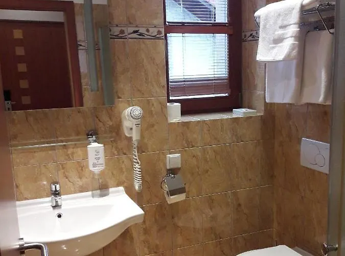 Katerain Hotel, Restaurace, Wellness Ξενοδοχείο Όπαβα
