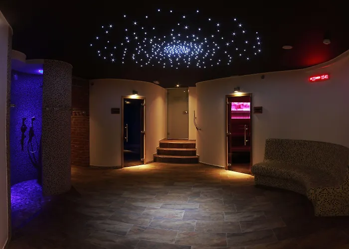 Katerain Hotel, Restaurace, Wellness Ξενοδοχείο Όπαβα