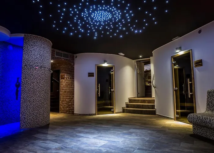 Katerain Hotel, Restaurace, Wellness Ξενοδοχείο Όπαβα