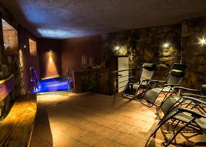 Katerain Hotel, Restaurace, Wellness Ξενοδοχείο Όπαβα