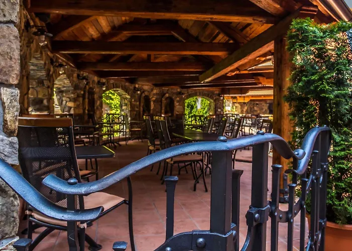 Katerain Hotel, Restaurace, Wellness Ξενοδοχείο Όπαβα