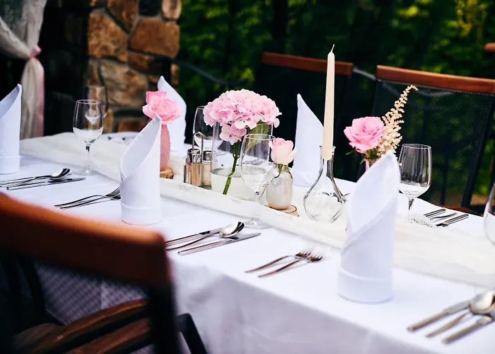 Katerain Hotel, Restaurace, Wellness Όπαβα
